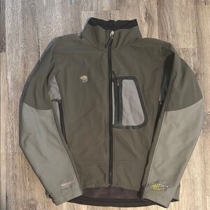 Mountain Hardware Softshell